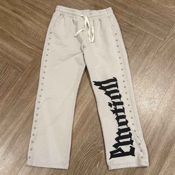 Mixed Emotions Grey 'Crown' Sweatpant - Picture 2 of 4